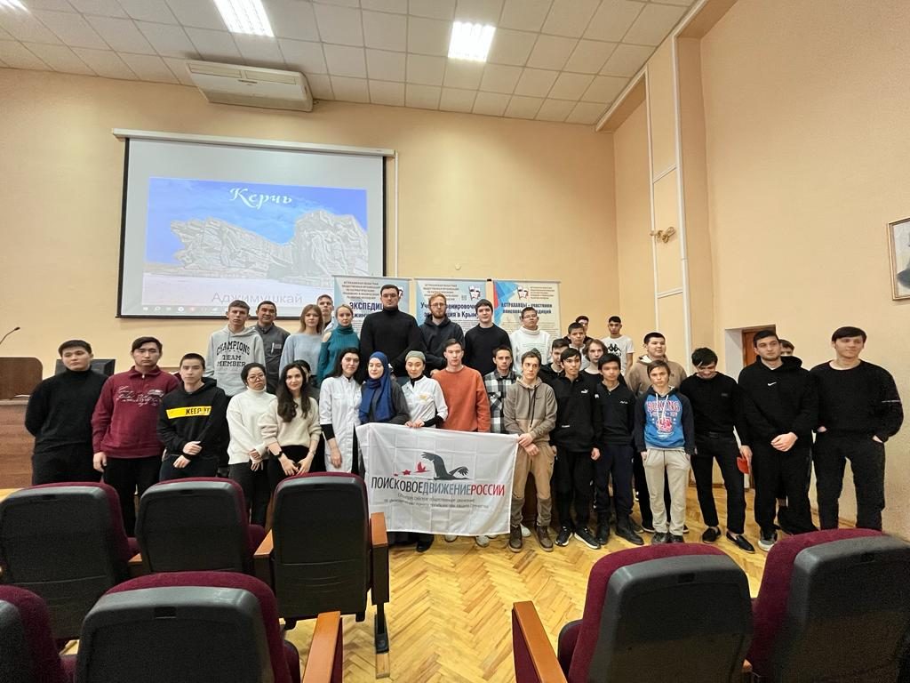 Астраханские патриоты проводят Урок мужества «Символ памяти – Аджимушкай»